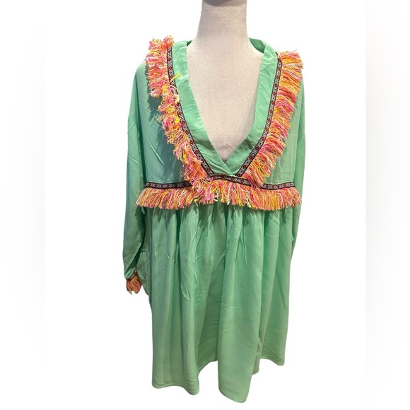 Velzera Tops - Velzera beautiful oversized blouse size M